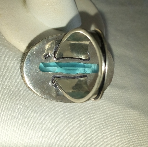 Huge vintage ice blue topaz cocktail ring Size 7 - Picture 3 of 4
